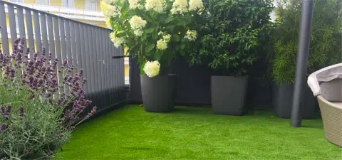 Kunstrasen Balkon